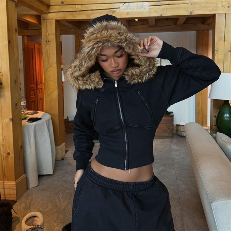 سترة مقصوصة بغطاء للرأس من الف - مراجعة Y2K Winter Clothing وسعره