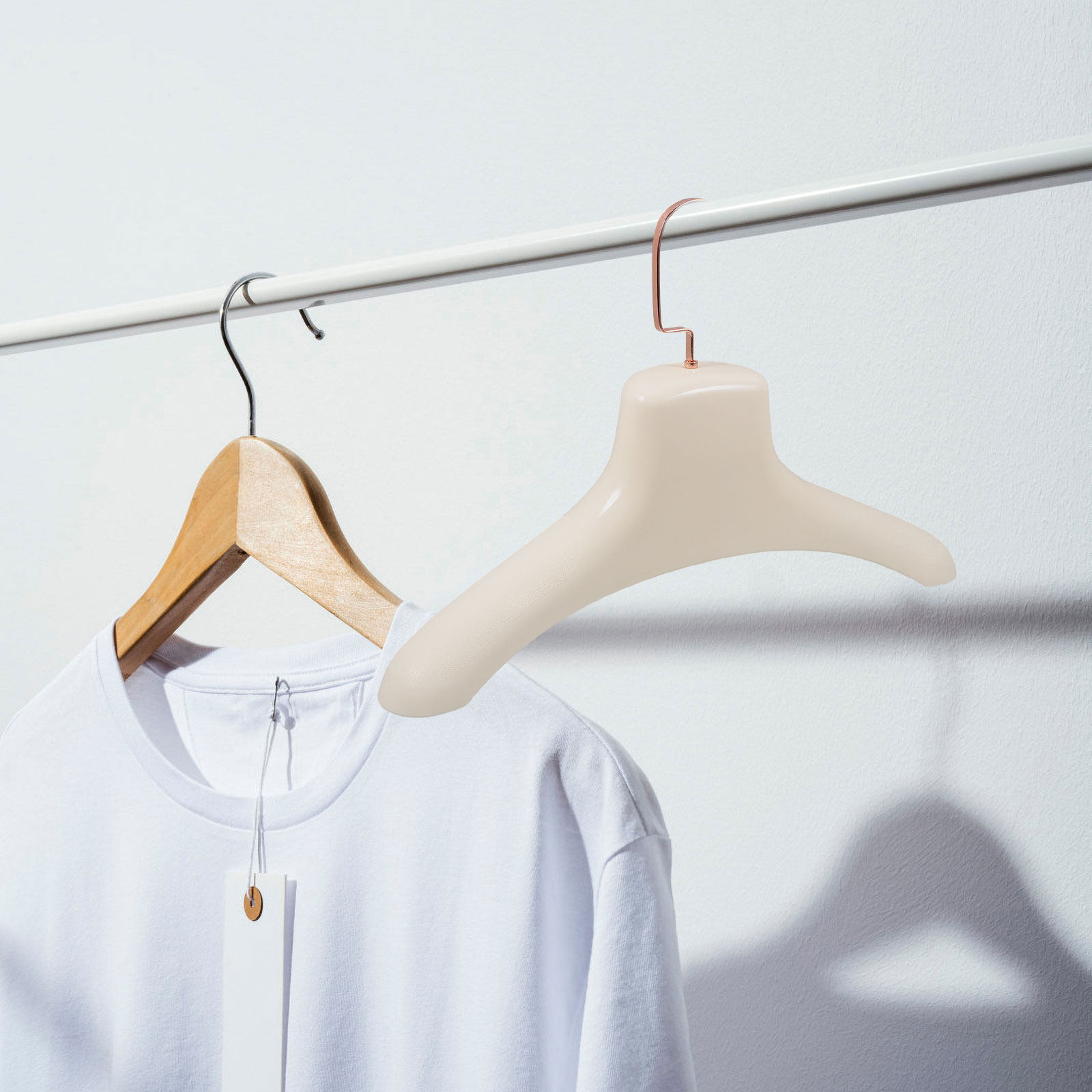 قطعتان من علاقات الملابس ذات ا - مراجعة Winter Clothing Storage وسعره