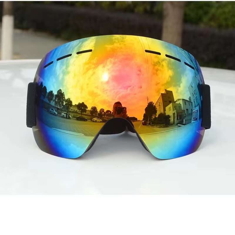 نظارات التزلج الرياضية في الهو - مراجعة Snow Goggle Uv وسعره