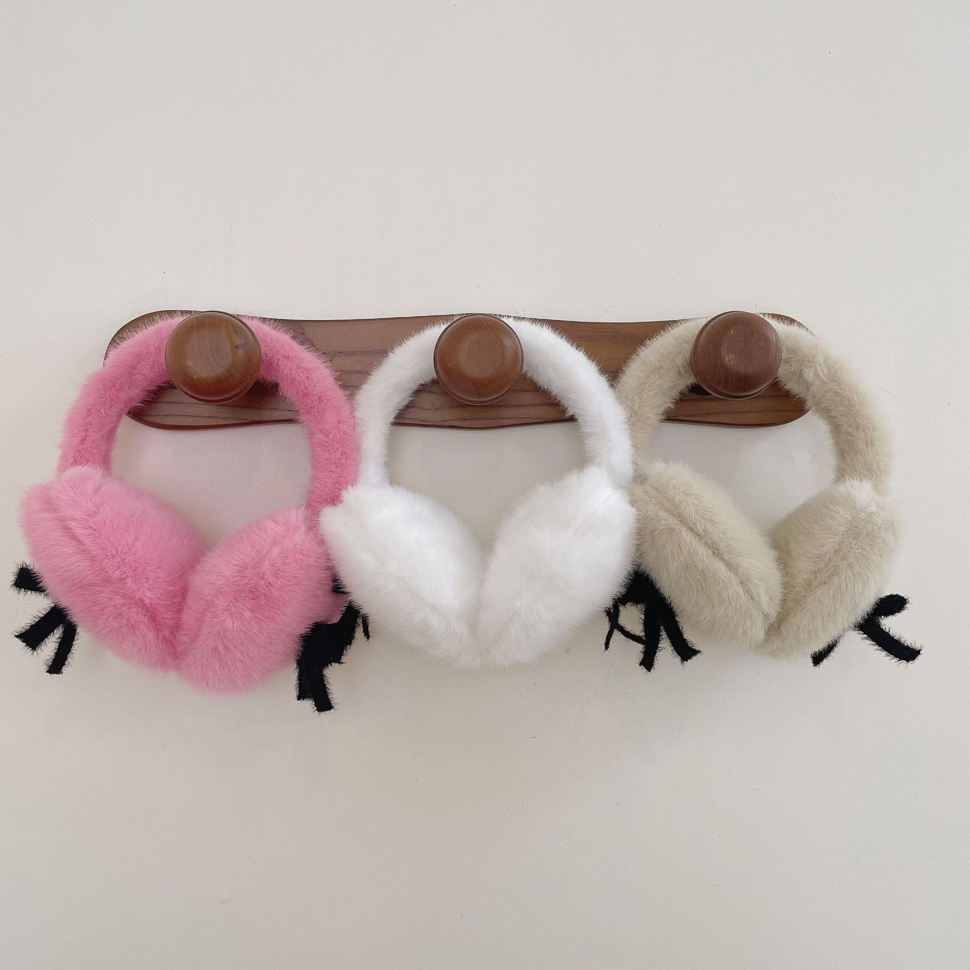 2025 شعبية القوس عقدة القلب غط - مراجعة Winter Clothing Earmuffs وسعره